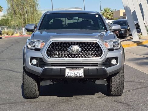 Used 2019 Toyota Tacoma TRD Off-Road w/ Technology Package AWD/4WD image 7