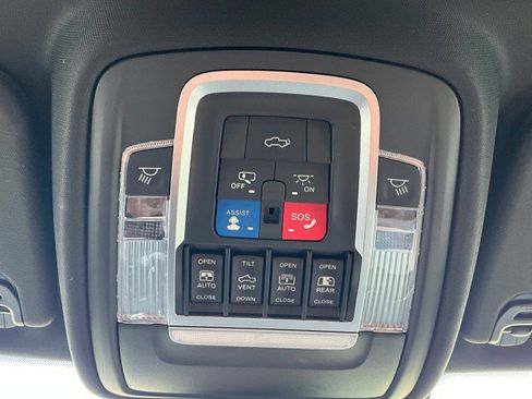 Used 2020 RAM 1500 Limited w/ Advanced Safety Group AWD/4WD image 19