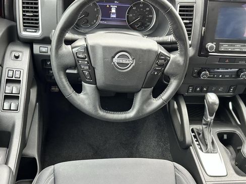 Used 2023 Nissan Frontier SV w/ SV Convenience Package image 8