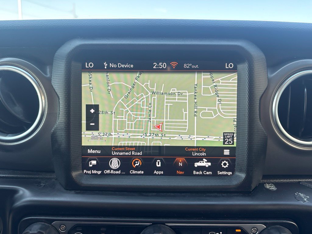 Used 2022 Jeep Gladiator Rubicon w/ Cold Weather Group AWD/4WD image 18