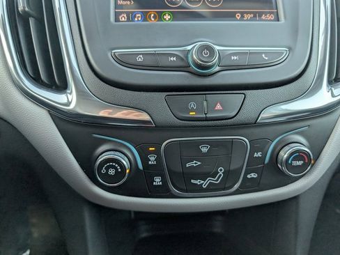 Used 2023 Chevrolet Equinox LS w/ LS Convenience Package image 21