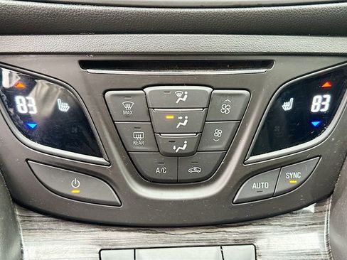 Used 2016 Buick Envision Premium image 17