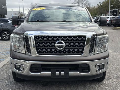Used 2017 Nissan Titan SV image 27