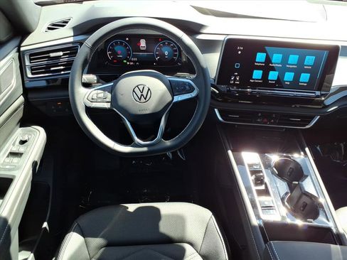 New 2026 Volkswagen Atlas Cross Sport SE image 16