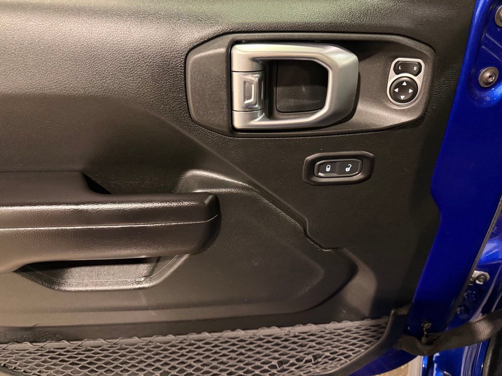 Used 2020 Jeep Wrangler Unlimited Sport AWD/4WD image 13