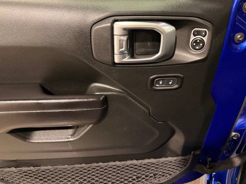 Used 2020 Jeep Wrangler Unlimited Sport AWD/4WD image 13