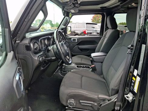 Used 2021 Jeep Wrangler Unlimited Sport AWD/4WD image 13