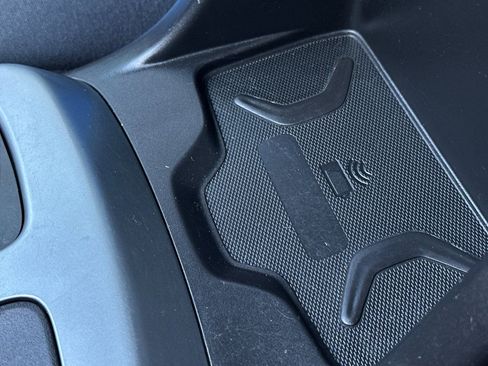 Used 2019 Chevrolet Colorado ZR2 image 30