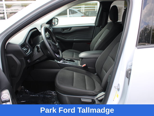 Used 2025 Ford Escape Active AWD/4WD image 12