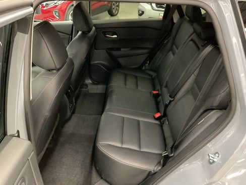 Used 2024 Nissan Rogue SL image 20