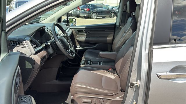 Used 2018 Honda Odyssey Touring image 9