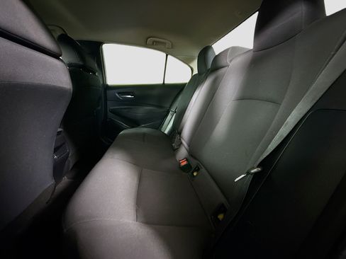 Used 2021 Toyota Corolla LE image 24