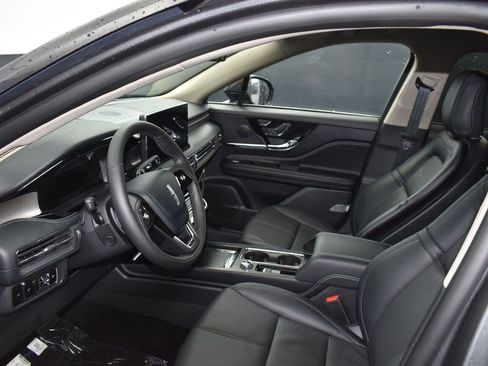New 2025 Lincoln Corsair Reserve image 11