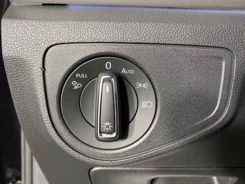 Used 2023 Volkswagen Atlas Cross Sport SEL R-Line AWD/4WD image 20