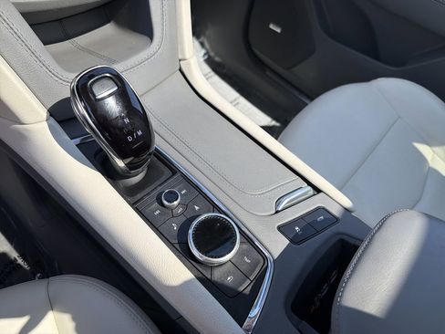 Used 2024 Cadillac XT5 Premium Luxury image 27