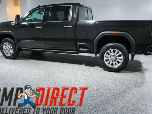 Used 2023 GMC Sierra 2500 Denali w/ Denali Ultimate Package AWD/4WD image 10