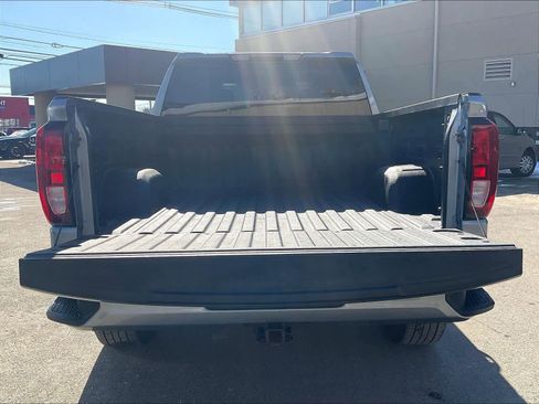Used 2024 GMC Sierra 1500 Pro w/ Graphite Edition image 32