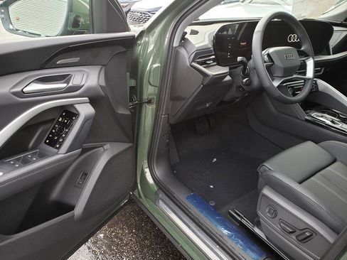 New 2025 Audi Q5 Prestige image 6