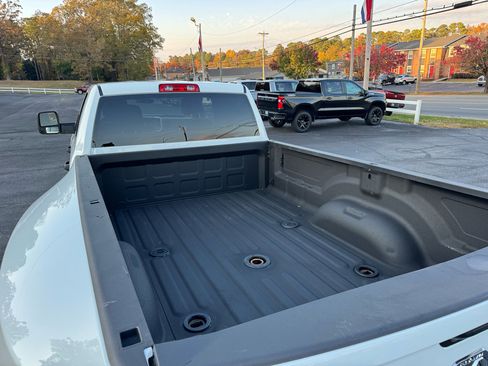 Used 2024 RAM 3500 Big Horn image 8