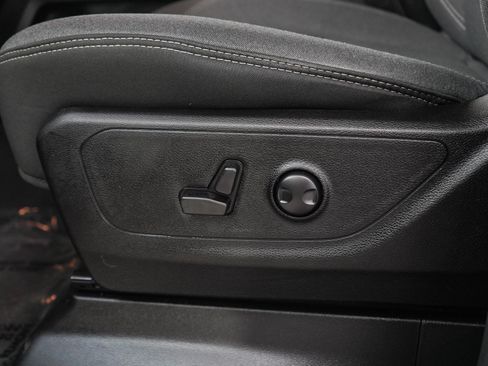Used 2023 RAM 1500 Big Horn AWD/4WD image 24