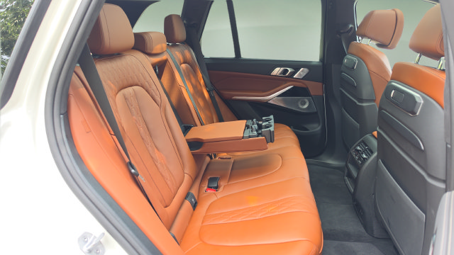 Used 2025 BMW X5 M60i w/ Executive Package AWD/4WD image 41
