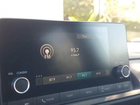 Used 2025 Honda CR-V Sport image 26