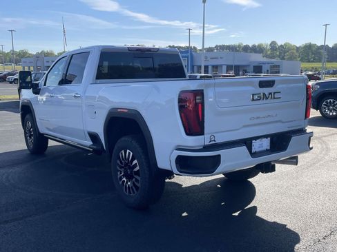 New 2026 GMC Sierra 3500 Denali Ultimate AWD/4WD image 3