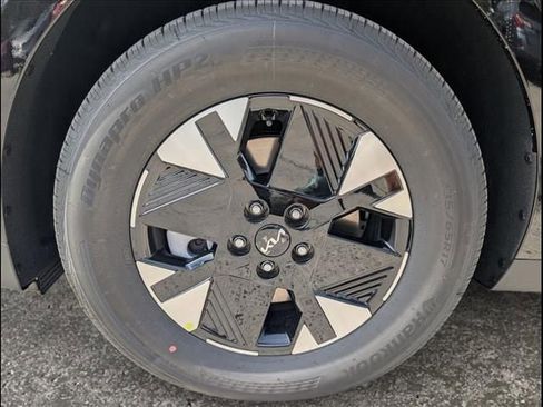 New 2026 Kia Carnival LXS image 17