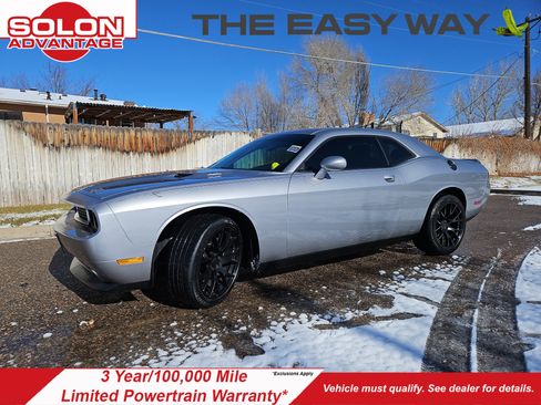 Used 2014 Dodge Challenger R/T image 1
