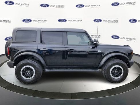 Certified 2023 Ford Bronco Outer Banks w/ Sasquatch Package image 6