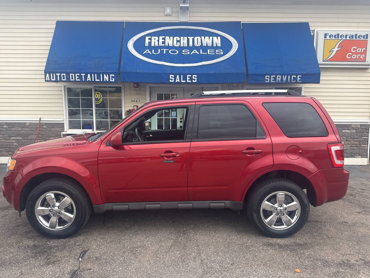 Used 2012 Ford Escape Limited FWD image 2