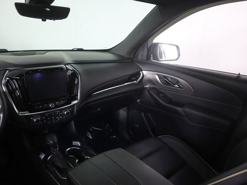 Used 2023 Chevrolet Traverse Premier w/ Redline Edition image 42