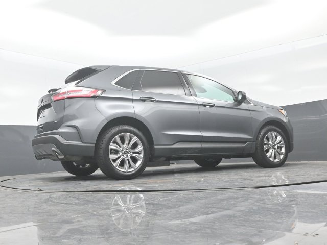 Certified 2024 Ford Edge Titanium AWD/4WD image 23