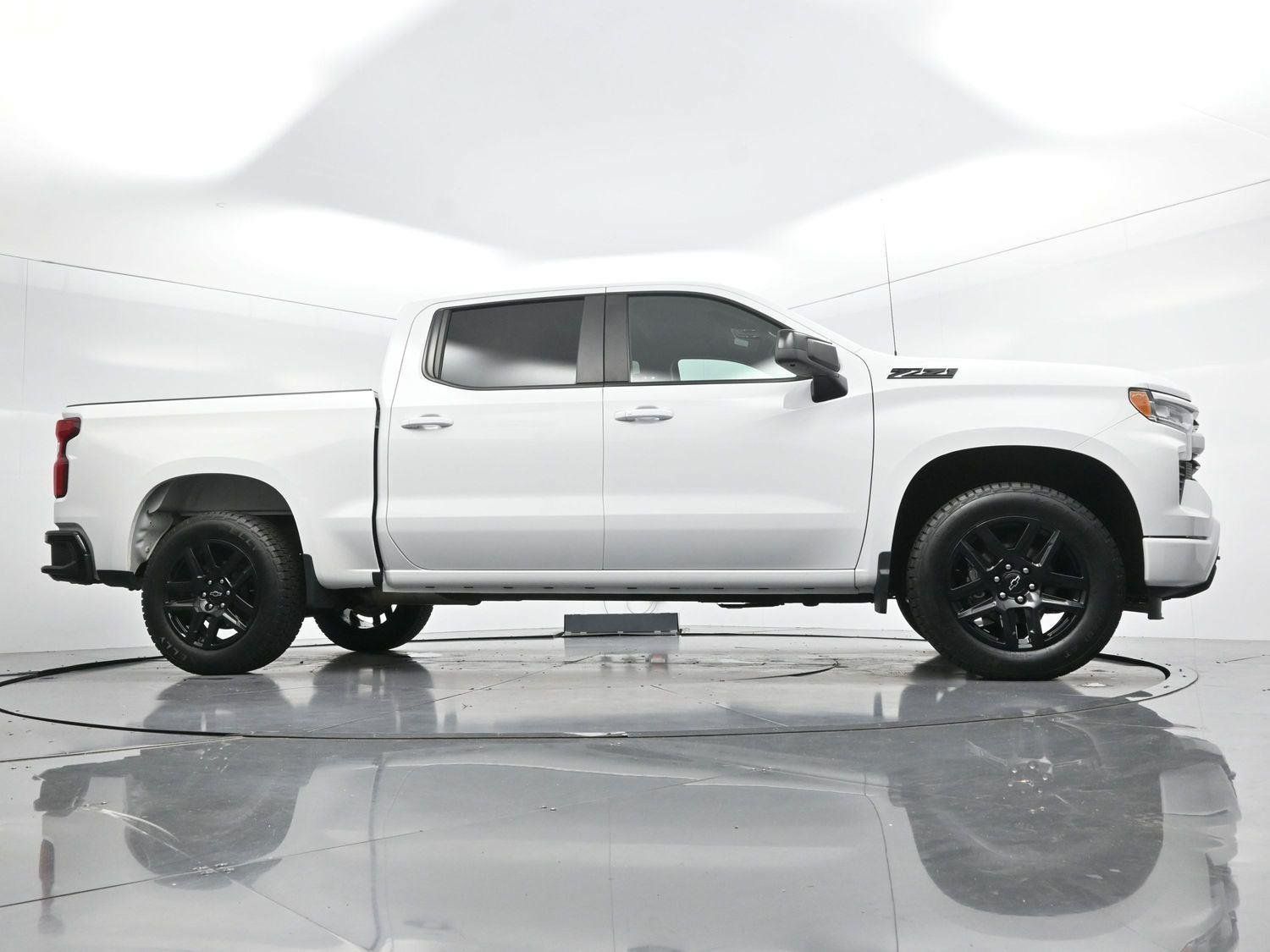 Used 2023 Chevrolet Silverado 1500 RST w/ Z71 Off-Road Package AWD/4WD image 40
