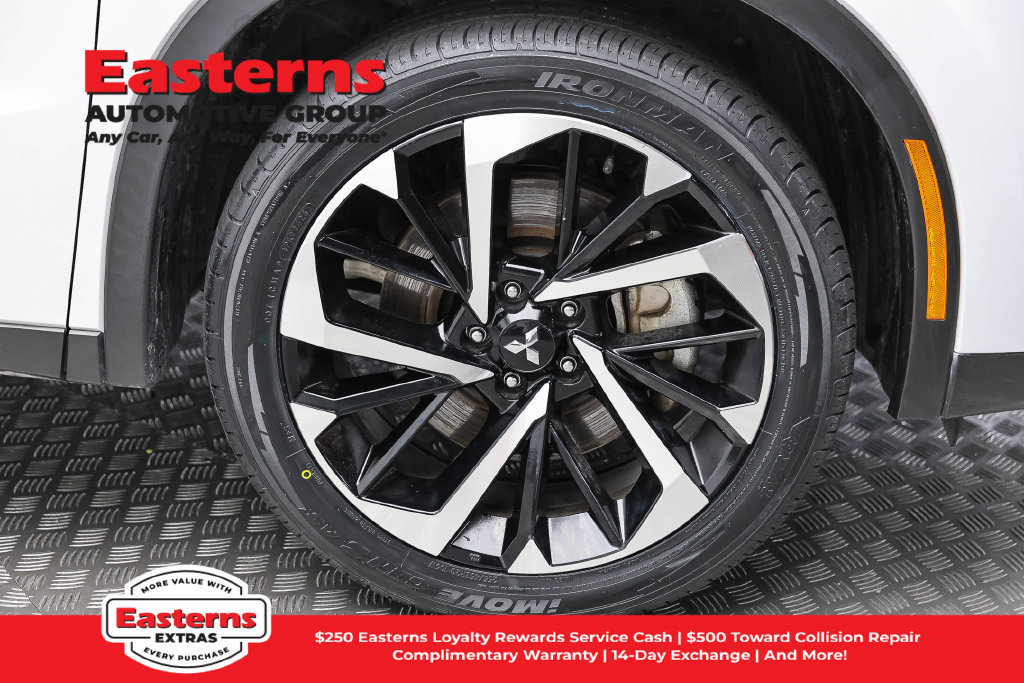Used 2024 Mitsubishi Outlander SE FWD image 32