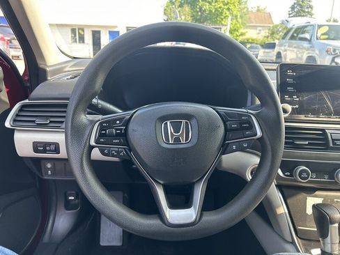 Used 2019 Honda Accord LX image 13