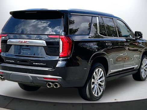Used 2023 GMC Yukon Denali image 9