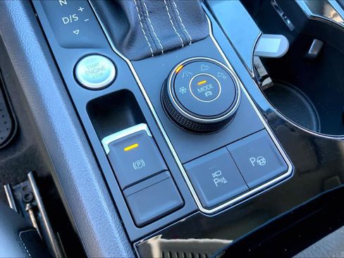Used 2022 Volkswagen Atlas SEL Premium AWD/4WD image 67