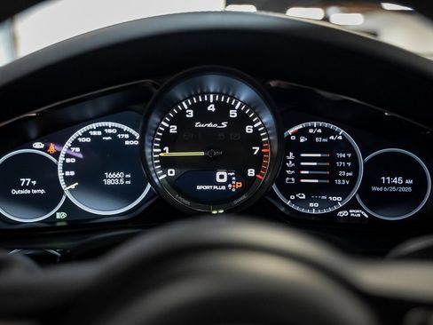 Used 2022 Porsche Cayenne Turbo S image 45