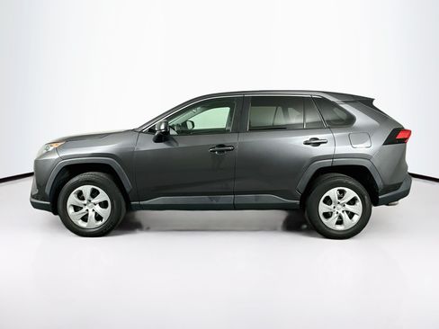 Used 2022 Toyota RAV4 LE w/ Carpet Mat Package (TMS) AWD/4WD image 4