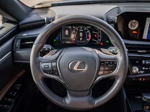 Used 2023 Lexus ES 350 w/ Premium Package image 34