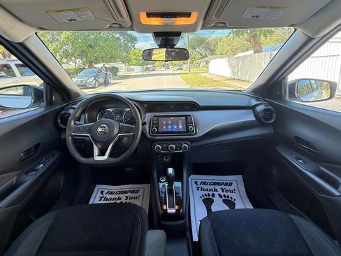 Used 2020 Nissan Kicks S image 7