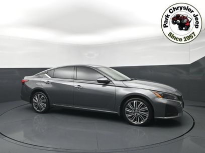 Used 2024 Nissan Altima 2.5 SL