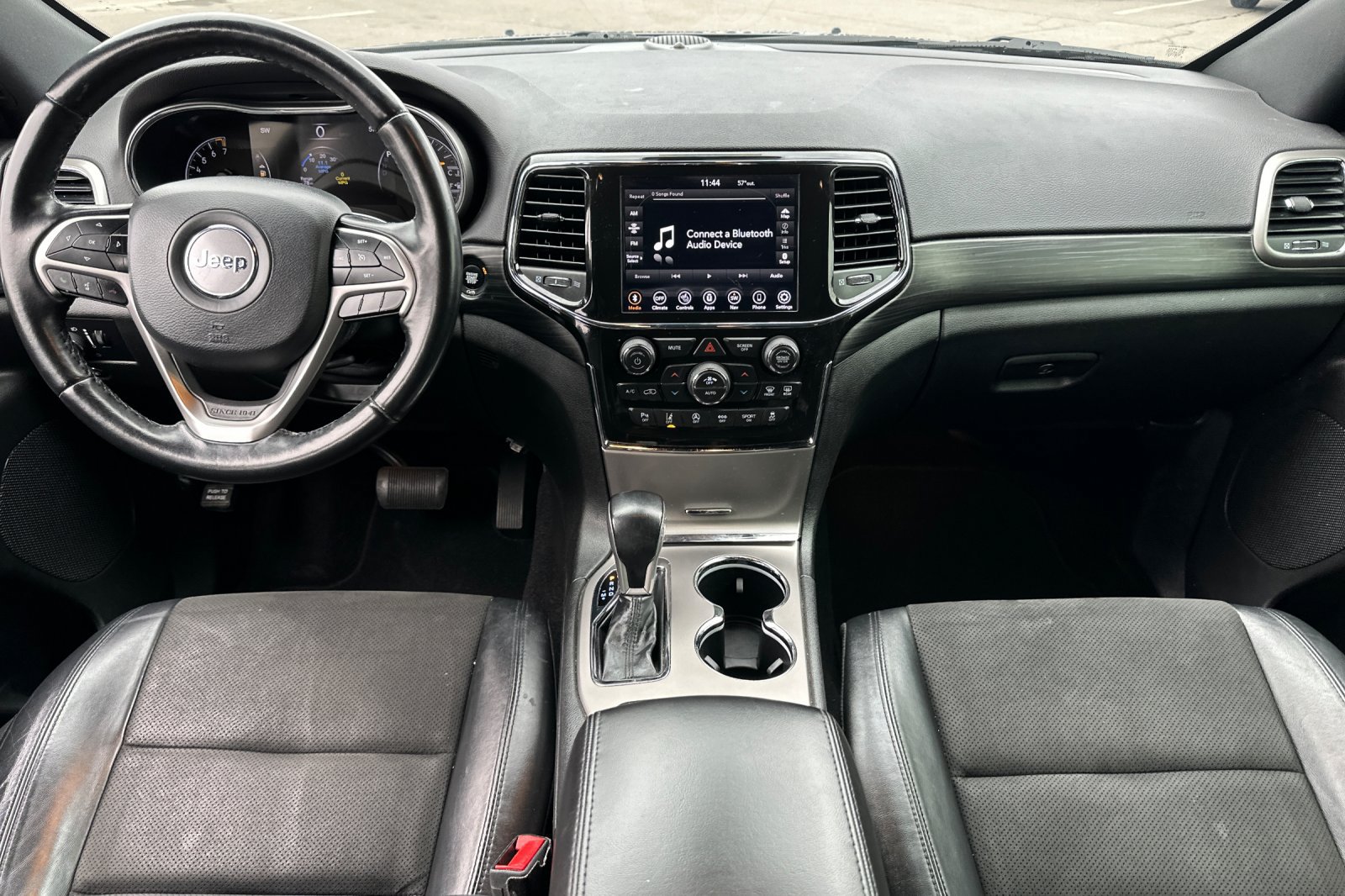 Used 2021 Jeep Grand Cherokee Laredo X AWD/4WD image 13