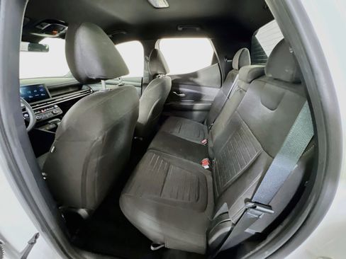 Used 2025 Hyundai Santa Cruz SE AWD/4WD image 22