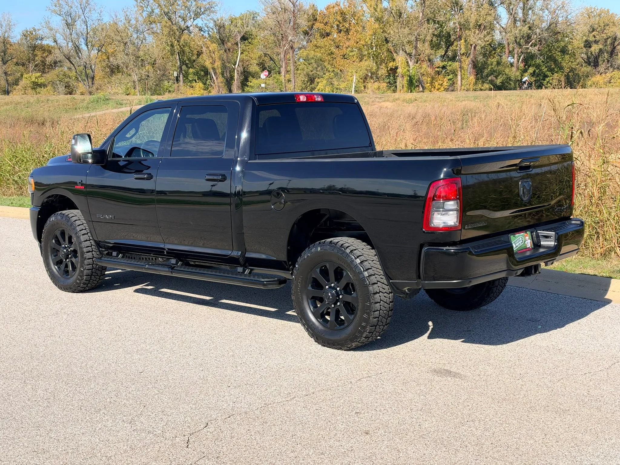 Used 2024 RAM 2500 Big Horn w/ Night Edition AWD/4WD image 18