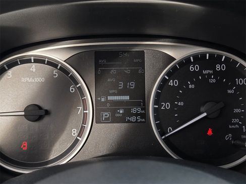 Certified 2025 Nissan Kicks Play S image 17