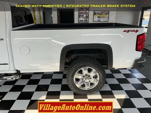 Used 2019 Chevrolet Silverado 2500 LTZ w/ Duramax Plus Package image 9