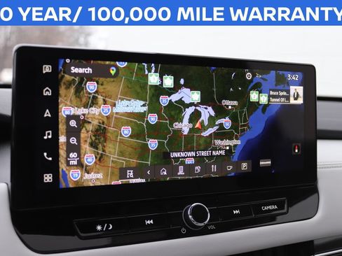 Used 2025 Mitsubishi Outlander AWD image 36