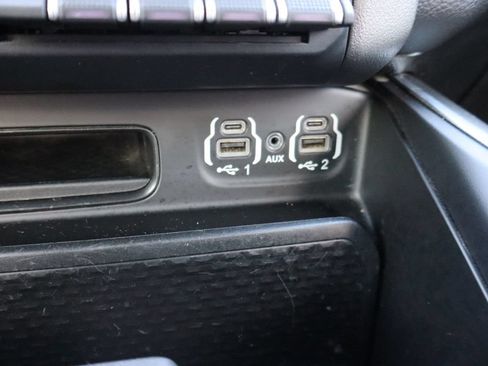 Used 2020 RAM 1500 Big Horn AWD/4WD image 18